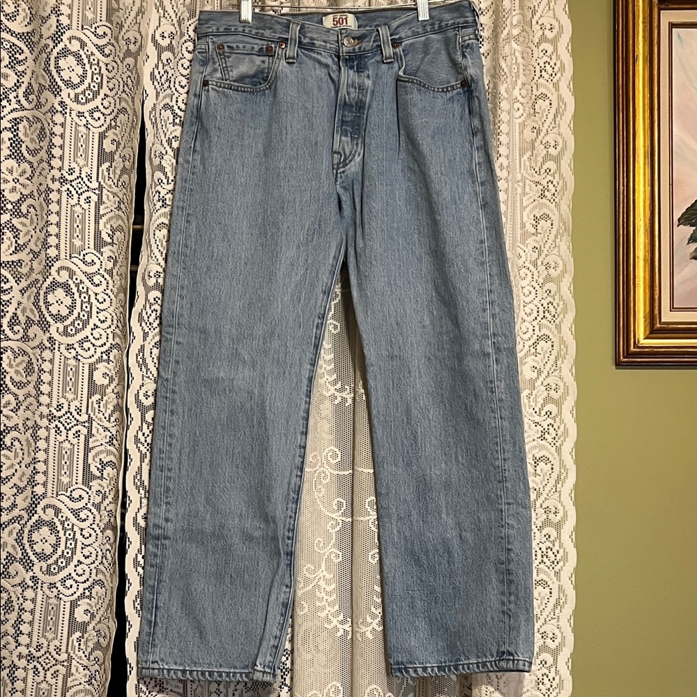 Levi's 501 Straight Leg Jeans